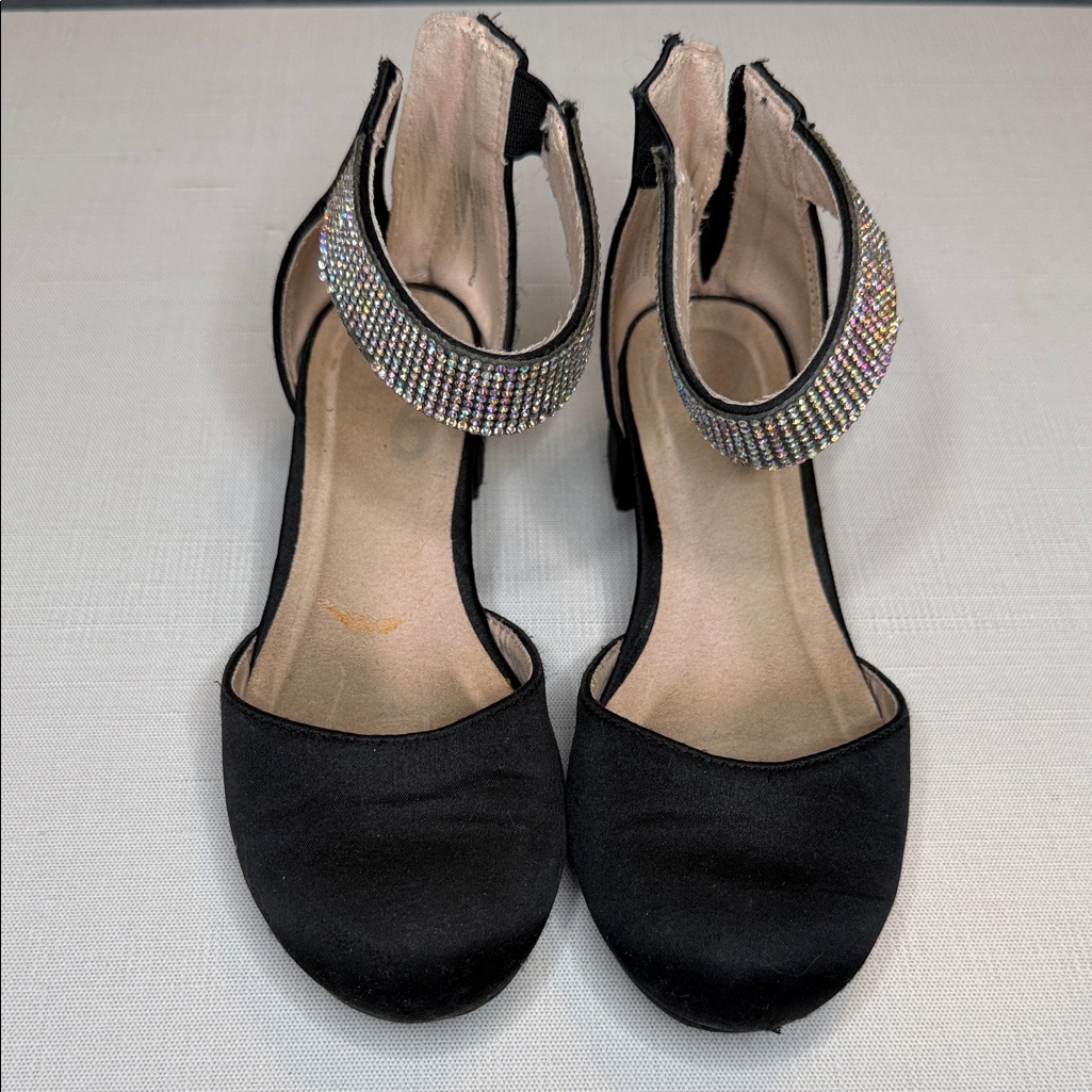 Elegant Black Little Girls Heels With Rhinestone Strap